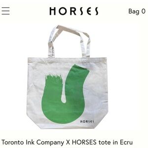 Horses tote bag